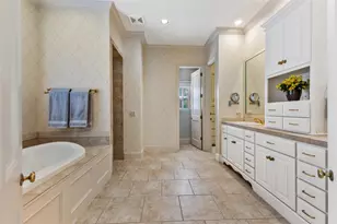 2609 Queen Elizabeth Blvd, Lewisville, TX 75056 - Photo 17