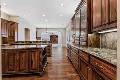 2609 Queen Elizabeth Boulevard, Lewisville, TX 75056 - Photo 7