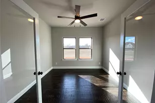 465 Aldred St, Greenville, TX 75401 - Photo 5