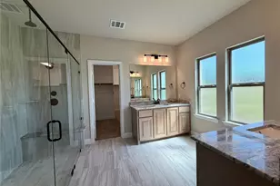 465 Aldred St, Greenville, TX 75401 - Photo 17