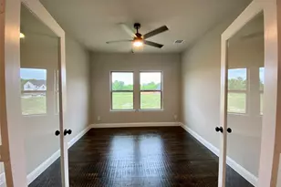 465 Aldred St, Greenville, TX 75401 - Photo 5