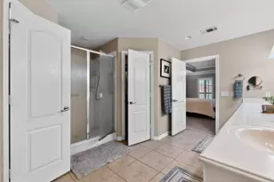 1115 Cresthaven Dr, Cedar Hill, TX 75104 - Photo 13