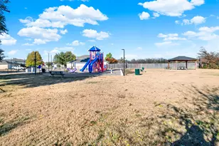 5722 Firethorn Dr, Dallas, TX 75249 - Photo 35