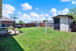 5722 Firethorn Dr, Dallas, TX 75249 - Photo 31
