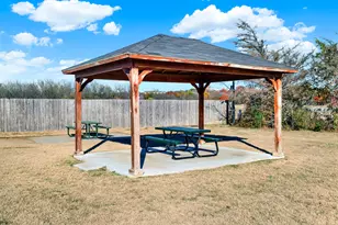 5722 Firethorn Dr, Dallas, TX 75249 - Photo 39