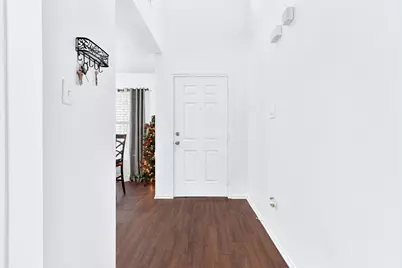 5722 Firethorn Drive, Dallas, TX 75249 - Photo 9