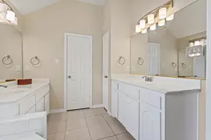 632 Delores Dr, Grand Prairie, TX 75052 - Photo 25