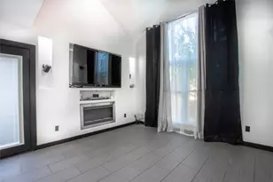 2044 Hillshire Dr, Lewisville, TX 75067 - Photo 5