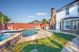 2044 Hillshire Dr, Lewisville, TX 75067 - Photo 35