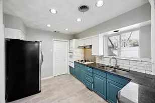 613 La Salle Dr, Richardson, TX 75081 - Photo 9