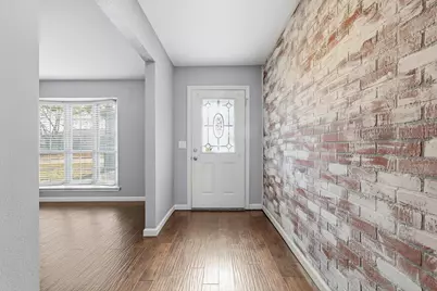 726 Laramie Drive, Lewisville, TX 75077 - Photo 3