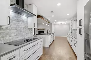 726 Laramie Dr, Lewisville, TX 75077 - Photo 11