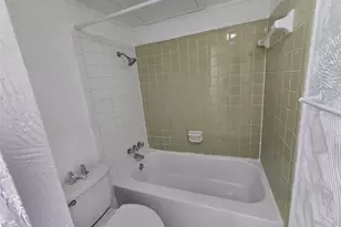 8071 Meadow Rd, Dallas, TX 75231 - Photo 17