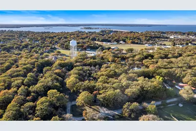 269 Lake Shadow Circle, Mabank, TX 75156 - Photo 3