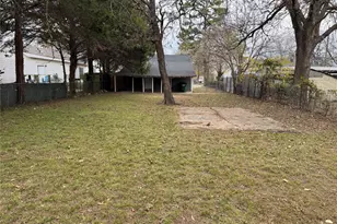 1009 S Morris St, Gainesville, TX 76240 - Photo 25