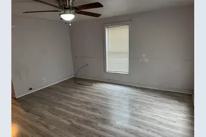 1009 S Morris Street, Gainesville, TX 76240 - Photo 9