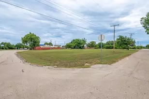 2011 Duval Dr, Arlington, TX 76002 - Photo 1