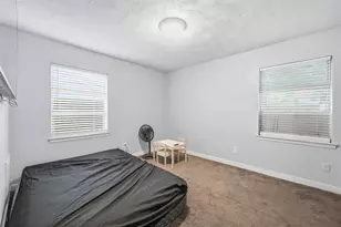 1702 Emerald St, Grand Prairie, TX 75051 - Photo 13