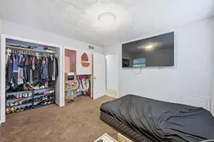 1702 Emerald St, Grand Prairie, TX 75051 - Photo 15