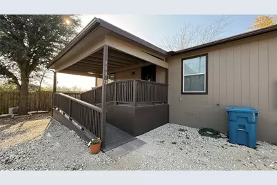 110 Crockett Street #B, Valley View, TX 76272 - Photo 15