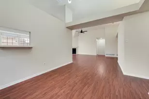 2327 Cromwell Dr, Arlington, TX 76018 - Photo 13