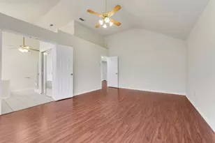 2327 Cromwell Dr, Arlington, TX 76018 - Photo 19