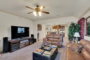 105 Manor Ln, Waxahachie, TX 75165 - Photo 13