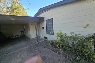 311 Southwood Dr, Garland, TX 75040 - Photo 9