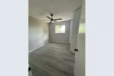 4528 Moorview Avenue, Fort Worth, TX 76119 - Photo 5