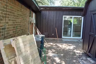 4528 Moorview Ave, Fort Worth, TX 76119 - Photo 11