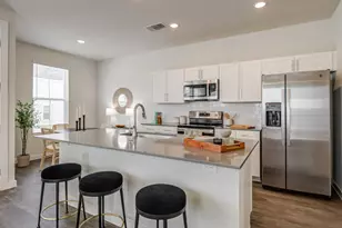 801 Bluestem Wy, Cedar Hill, TX 75104 - Photo 5