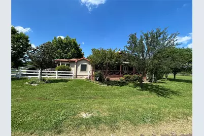 129 Saint Michaels Drive, Trinidad, TX 75163 - Photo 1