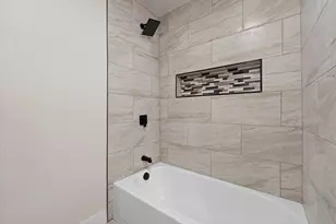 647 Evelyn Ln, Burleson, TX 76028 - Photo 23