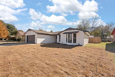 647 Evelyn Lane, Burleson, TX 76028 - Photo 29