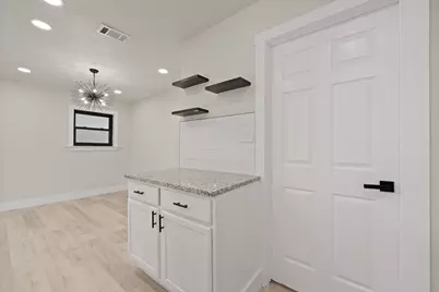 647 Evelyn Lane, Burleson, TX 76028 - Photo 11