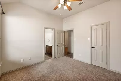 8204 Summerleaf Drive, Arlington, TX 76001 - Photo 29