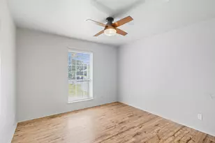 10304 Oak Creek Dr, Greenville, TX 75402 - Photo 15