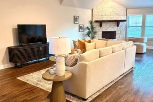 11801 Serval St, Godley, TX 76044 - Photo 7