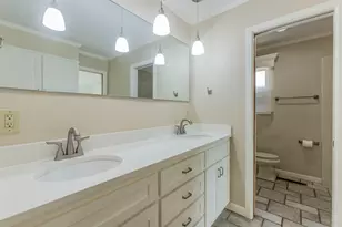 700 Falcon Dr, Woodway, TX 76712 - Photo 17