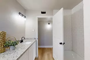 5009 Roxie St, Haltom City, TX 76117 - Photo 23