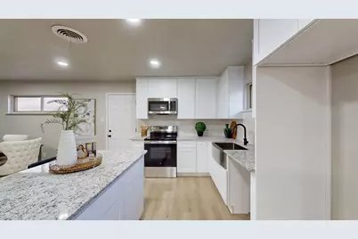 5009 Roxie Street, Haltom City, TX 76117 - Photo 13