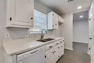 314 Timberline Dr, Duncanville, TX 75137 - Photo 9