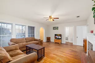 415 W Josephine St, Weatherford, TX 76086 - Photo 5