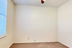 1715 Citadel Dr, Glenn Heights, TX 75154 - Photo 7