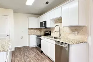 1715 Citadel Dr, Glenn Heights, TX 75154 - Photo 17