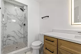 314 Gregory Ln, Grand Prairie, TX 75052 - Photo 33