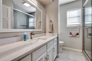 5009 Fairmount Dr, Arlington, TX 76017 - Photo 17