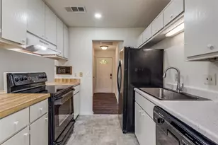 4728 Meadow Ridge Dr, Dallas, TX 75236 - Photo 9