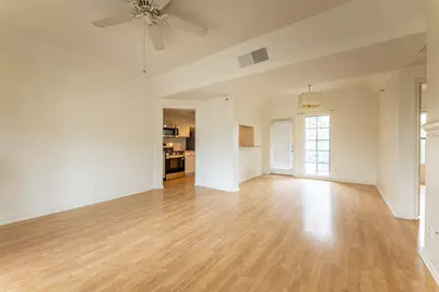 3105 San Jacinto Street #210, Dallas, TX 75204 - Photo 5