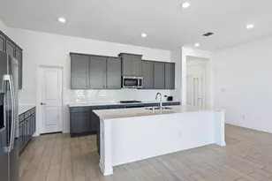 1018 Sassafras Dr, Princeton, TX 75407 - Photo 9